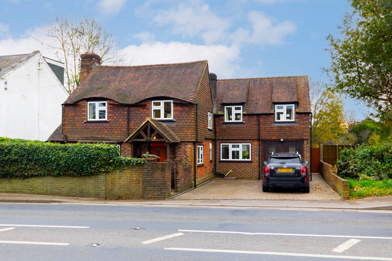 Castle Street Bletchingley